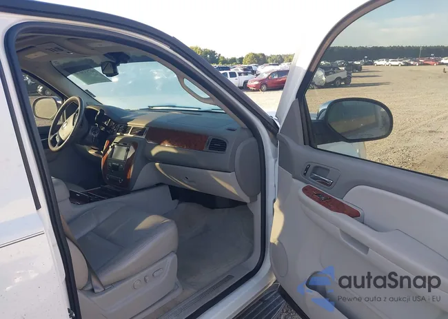 1GNFC130X7J341503: 42533076