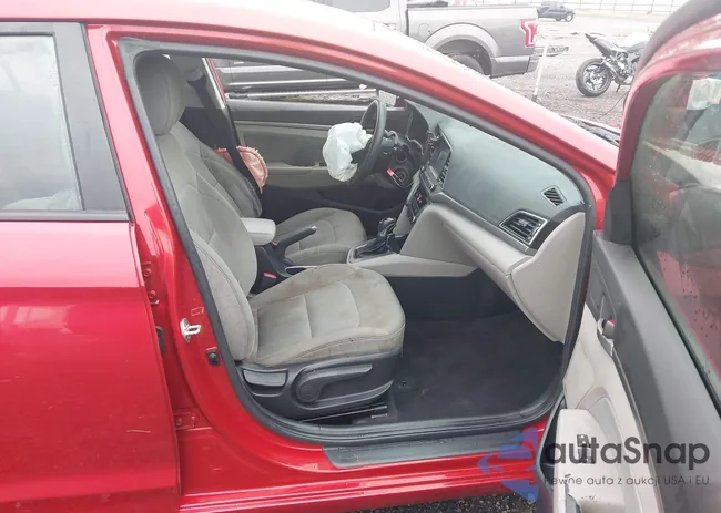 5NPD84LF2JH227471: 42533130