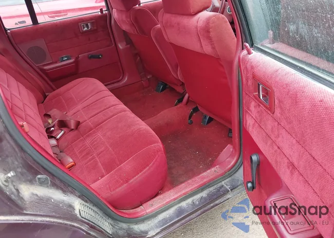 1B3AA4638RF127522: 42534125