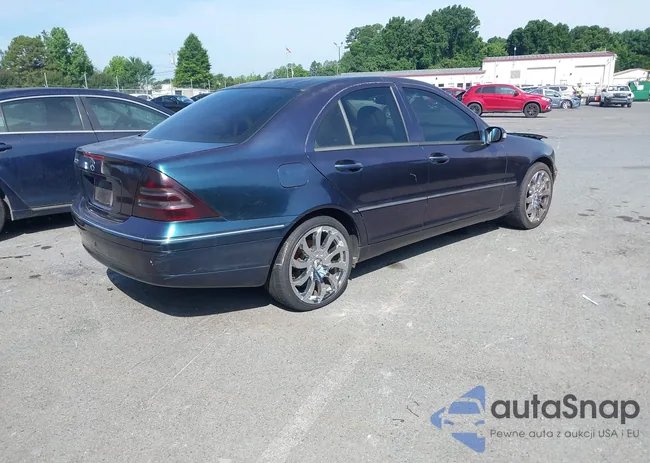 WDBRF61J73F394659: 42534142