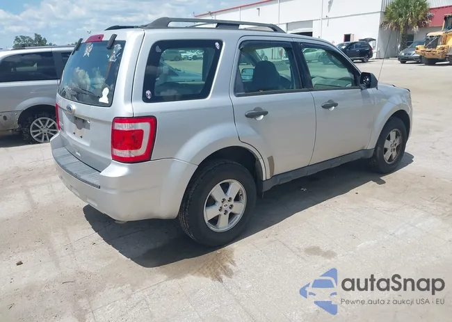 1FMCU0C7XCKA20447: 42533312