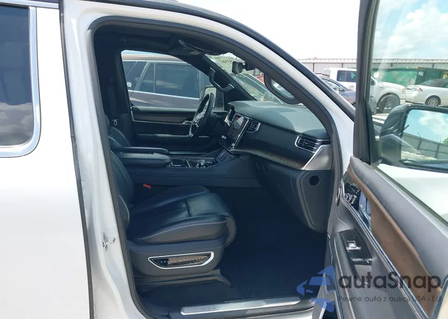 1C4SJSFP7PS530079: 42533407