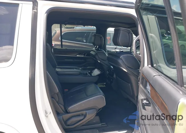 1C4SJSFP7PS530079: 42533407