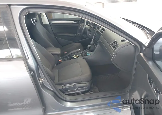 1VWAT7A37FC091544: 42534853