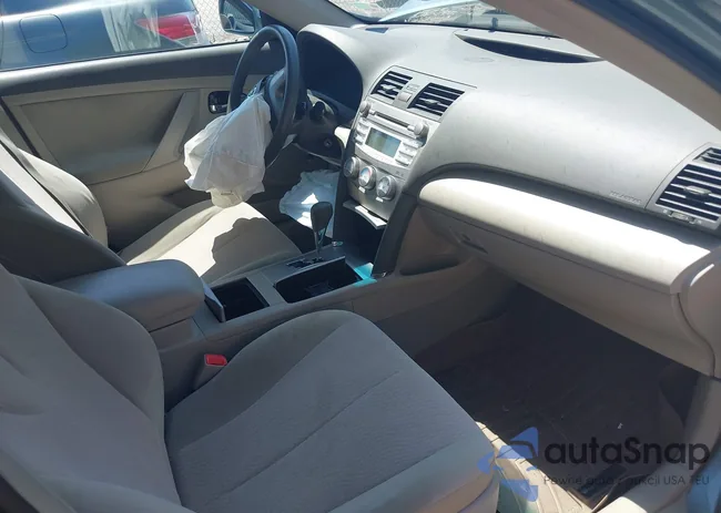 4T4BF3EKXAR075058: 42535031