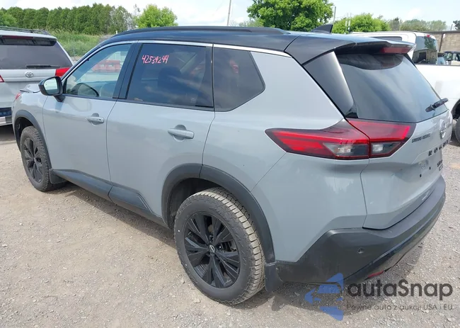 JN8BT3BBXPW215803: 42534244