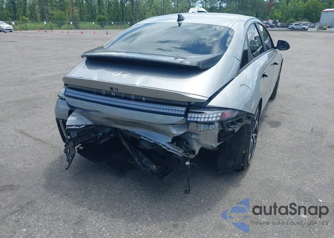 KMHM34AA8PA034341: 42534413