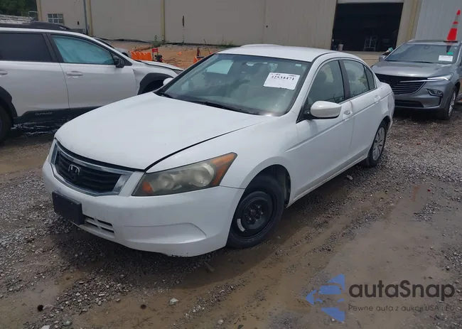 1HGCP26398A108260: 42534471