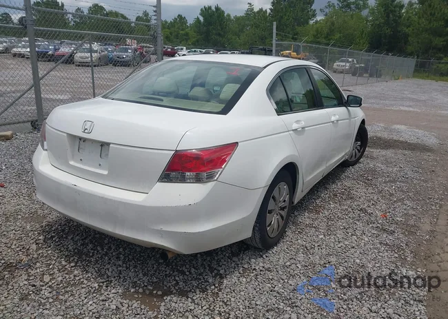 1HGCP26398A108260: 42534471