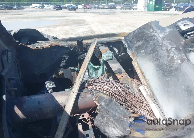 1N4AL3AP1HC278480: 42535646