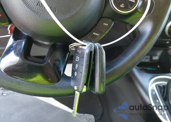 KNDJN2A24F7766671: 42535823