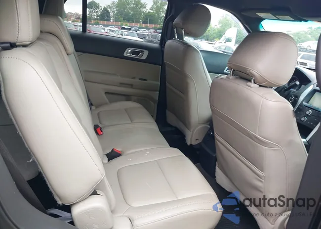 1FM5K8D8XFGA91370: 42536018