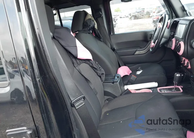 1C4BJWDG7FL717261: 42536145