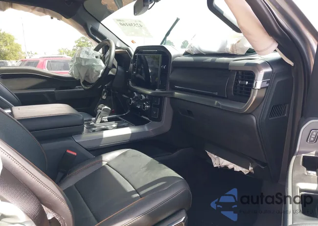 1FTFW5LD8RFB17727: 42536160