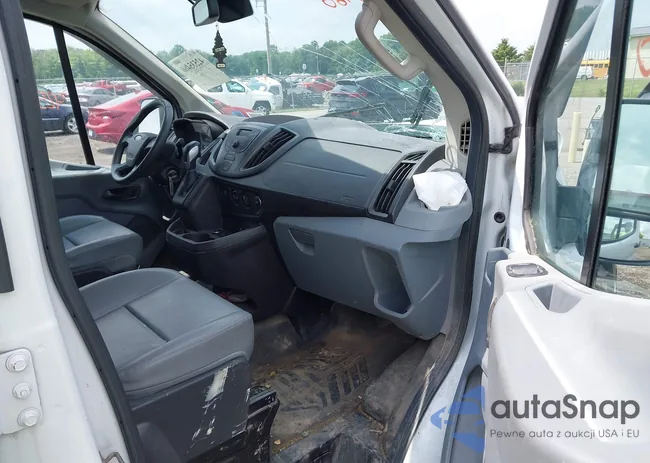 1FTYR2ZMXGKB18162: 42535460