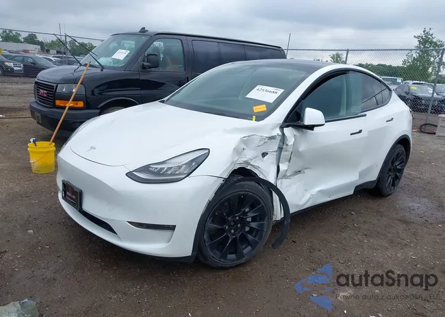 5YJYGDEE8MF068886: 42536688