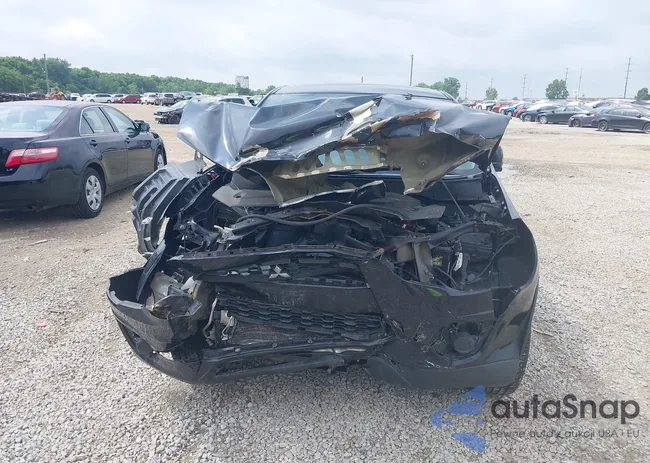 4A4AP3AUXEE015885: 42536793