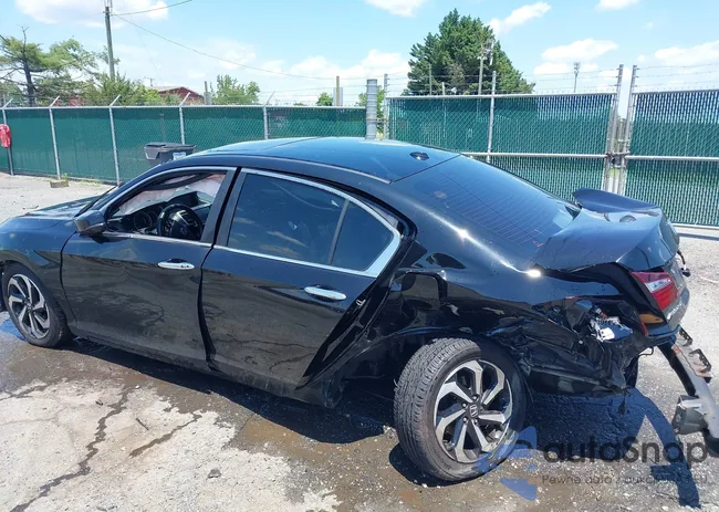 1HGCR2F77GA021811: 42536982