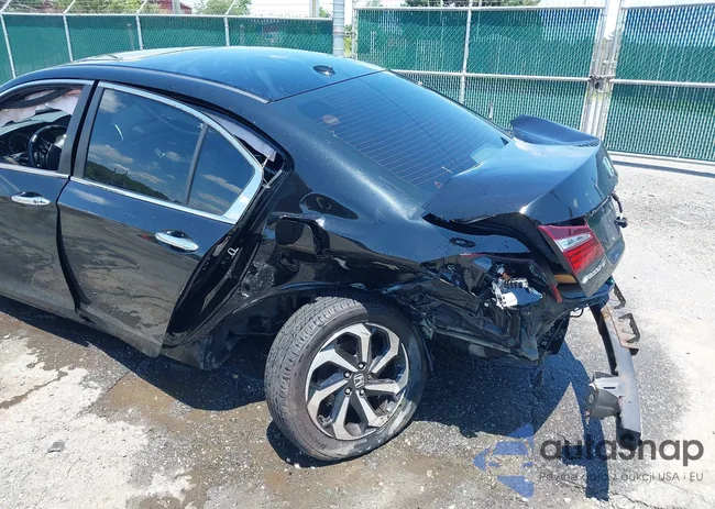 1HGCR2F77GA021811: 42536982