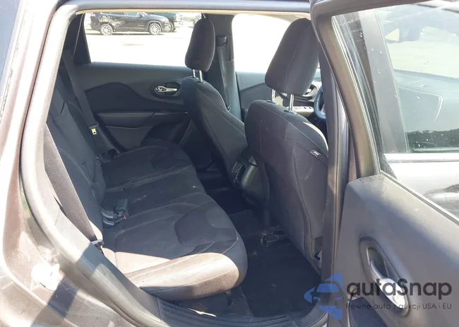 1C4PJLCB5FW518539: 42537013