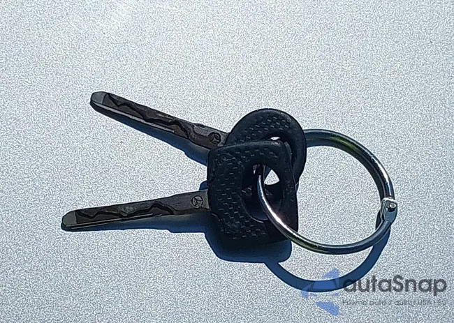 WDBBA45A5BB001553: 42537023