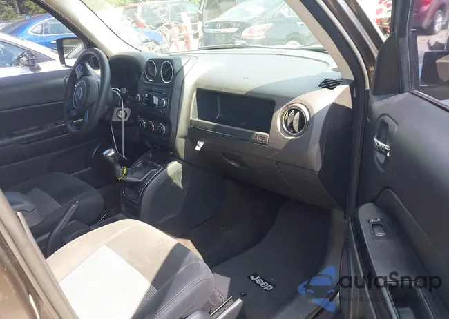 1C4NJPBB2FD145732: 42537126