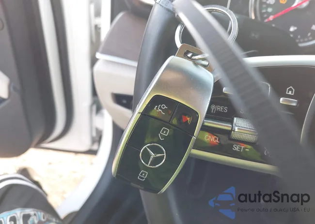 WDDZF4KB4KA668110: 42536481