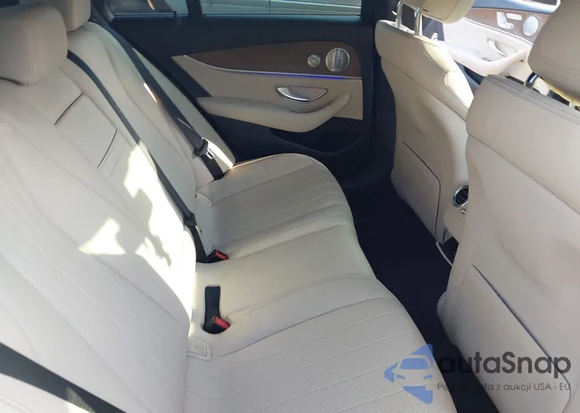 WDDZF4KB4KA668110: 42536481