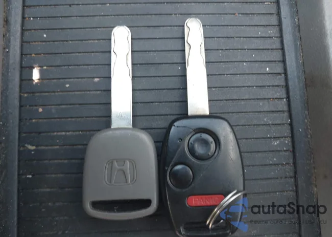 2HGFA16506H520883: 42536527