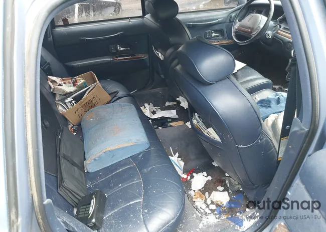 1LNLM81W9SY676031: 42537591