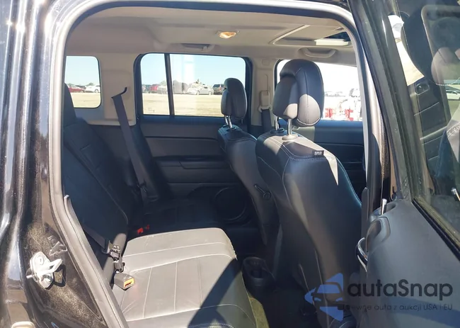 1C4NJRFB7GD789640: 42537885