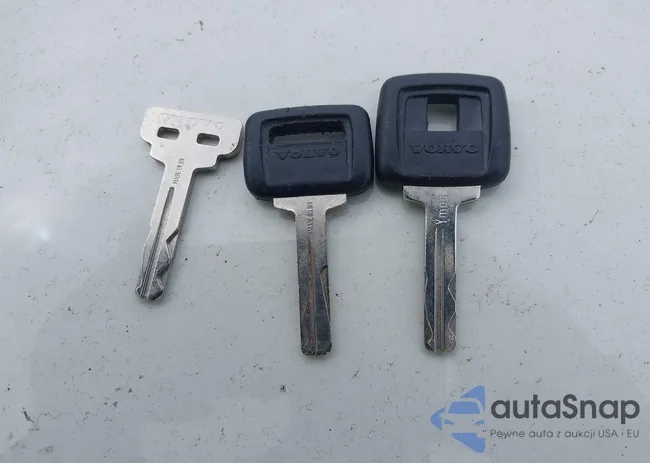 YV1LS5513S1208242: 42537256