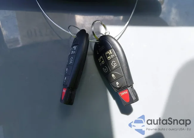 2C4RC1CG5GR207321: 42537310