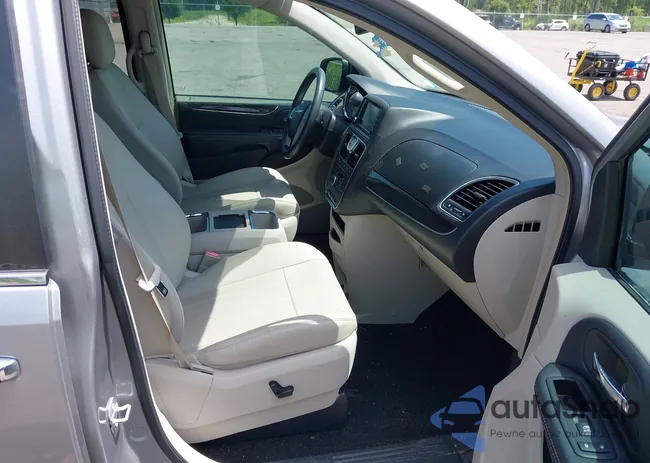 2C4RC1CG5GR207321: 42537310