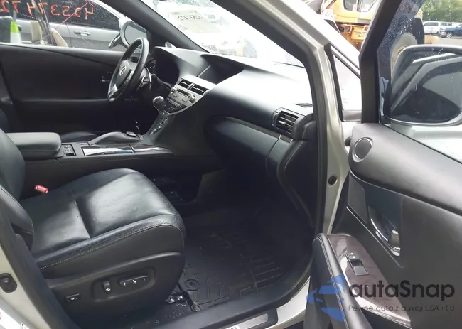 2T2BK1BA2DC174299: 42537472