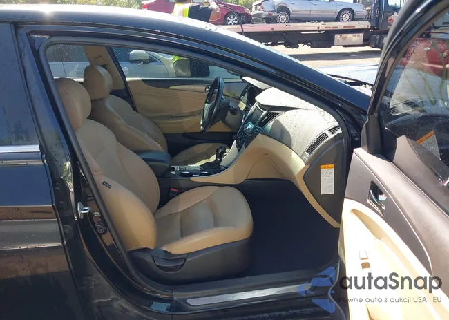 KMHEC4A42DA072884: 42538582