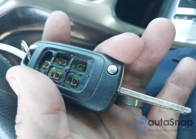 1G4PP5SK6D4222557: 42538896