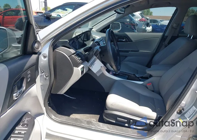 1HGCR2F8XDA168712: 42539046