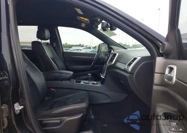 1C4RJEAG1FC143866: 42538204