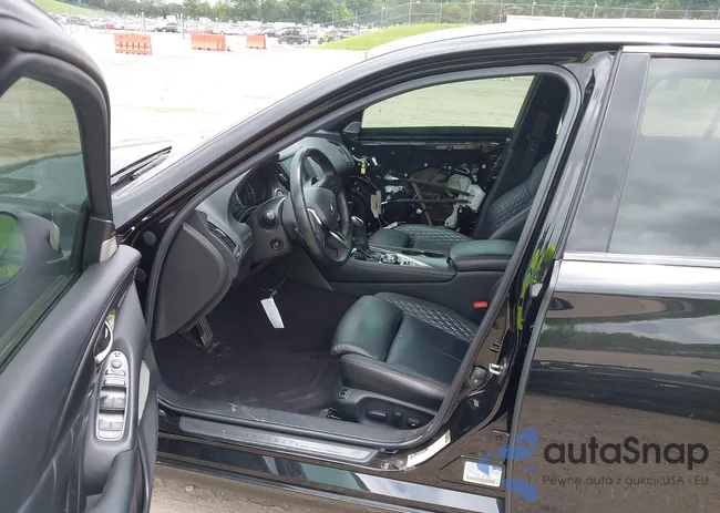 JN1FV7DR8MM880072: 42538241