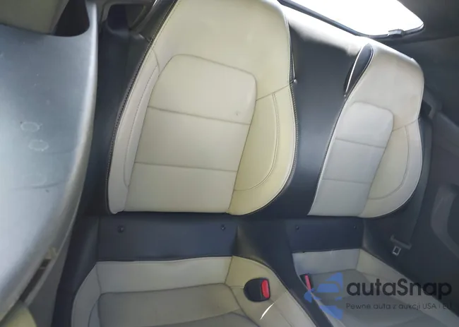 1FAGP8UH9R5123133: 42538350