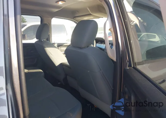 1C6RR7FT7JS329332: 42539603