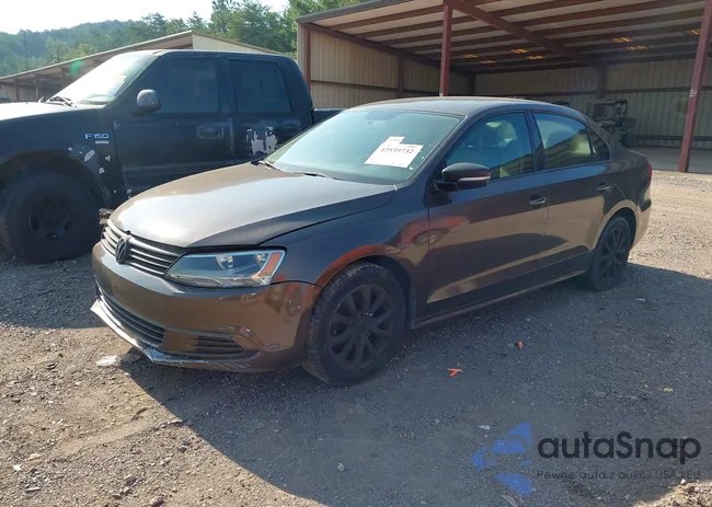 3VWD07AJ2EM241254: 42539732