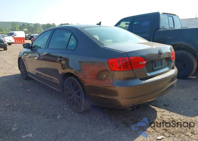 3VWD07AJ2EM241254: 42539732