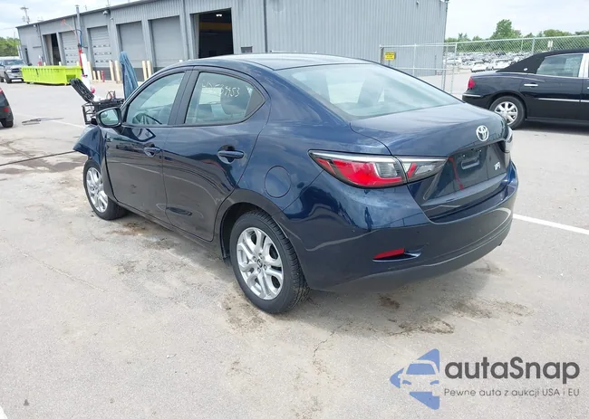 3MYDLBYVXHY185715: 42539953