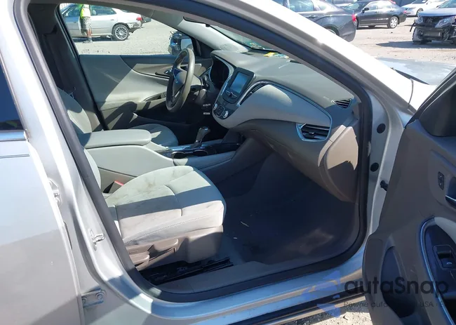 1G1ZD5STXJF109444: 42541320