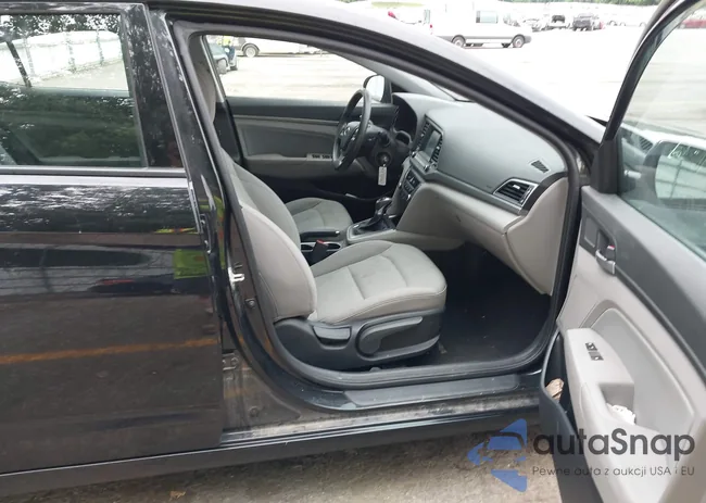 5NPD84LF3JH218925: 42542665