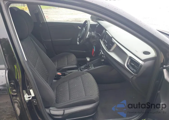 3KPA24AB3JE074494: 42542774