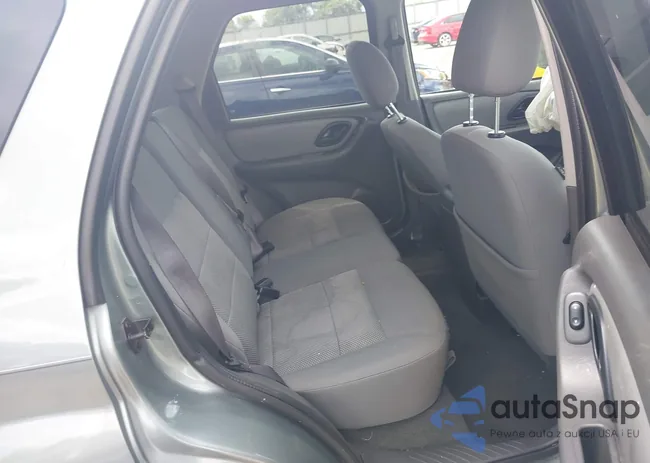 1FMCU93117KB43382: 42542815