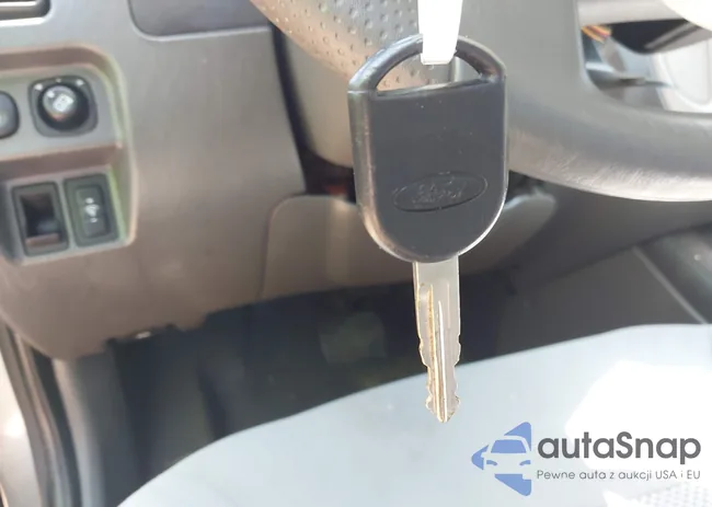 1FMCU93117KB43382: 42542815